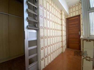 Apartamento à venda com 156m², 4 quartos, 1 suíte, 1 vaga no bairro Centro Histórico em Porto Alegre - Foto 31