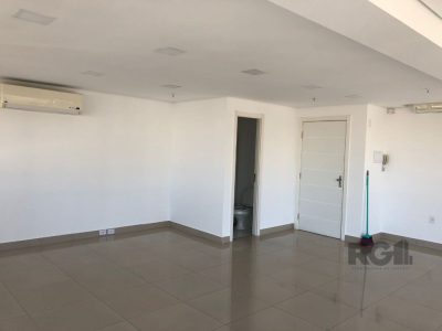 Conjunto/Sala à venda com 52m² no bairro Floresta em Porto Alegre - Foto 2