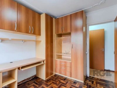 Apartamento à venda com 94m², 3 quartos, 1 suíte, 2 vagas no bairro Auxiliadora em Porto Alegre - Foto 9