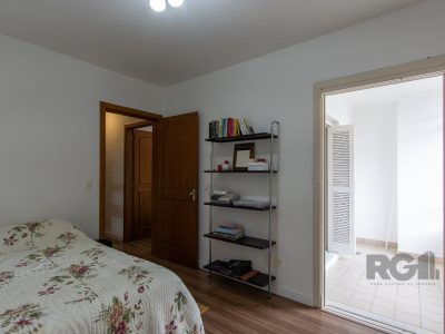 Casa Condominio à venda com 224m², 4 quartos, 2 suítes, 2 vagas no bairro Tristeza em Porto Alegre - Foto 30