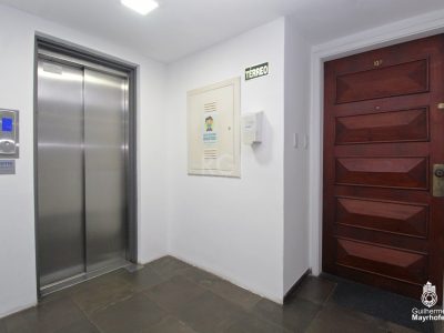 Apartamento à venda com 97m², 3 quartos, 1 suíte, 1 vaga no bairro Moinhos de Vento em Porto Alegre - Foto 3