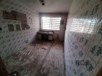 Casa à venda com 200m², 4 quartos, 1 suíte, 2 vagas no bairro Cristal em Porto Alegre - Foto 12