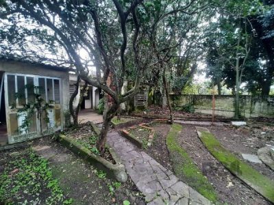 Casa à venda com 200m², 4 quartos, 1 suíte, 2 vagas no bairro Cristal em Porto Alegre - Foto 35