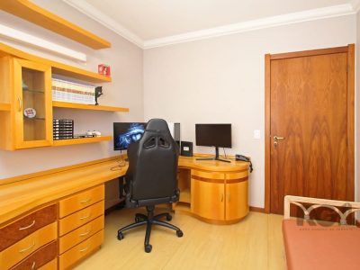 Apartamento à venda com 91m², 3 quartos, 1 suíte, 2 vagas no bairro Petrópolis em Porto Alegre - Foto 18