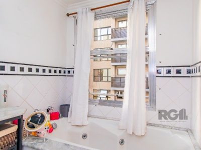 Cobertura à venda com 95m², 5 quartos, 2 suítes, 3 vagas no bairro Bela Vista em Porto Alegre - Foto 29