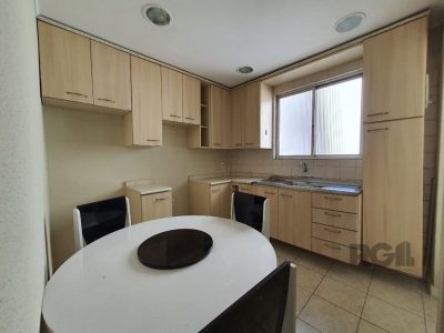 Apartamento à venda com 58m², 2 quartos, 1 suíte no bairro Centro Histórico em Porto Alegre - Foto 13