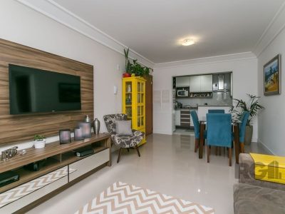 Apartamento à venda com 70m², 3 quartos, 1 suíte, 1 vaga no bairro Partenon em Porto Alegre - Foto 3