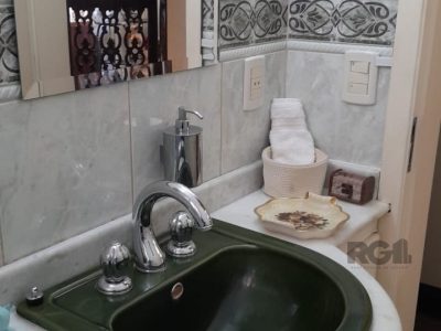 Apartamento à venda com 104m², 3 quartos, 1 suíte, 1 vaga no bairro Cidade Baixa em Porto Alegre - Foto 5