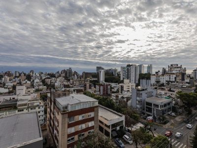 Apartamento à venda com 96m², 3 quartos, 1 suíte, 2 vagas no bairro Auxiliadora em Porto Alegre - Foto 2