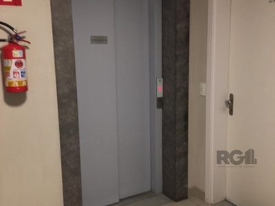 Apartamento à venda com 67m², 2 quartos, 1 suíte, 1 vaga no bairro Cristal em Porto Alegre - Foto 29