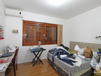 Casa à venda com 629m², 5 quartos, 4 suítes, 4 vagas no bairro Ipanema em Porto Alegre - Foto 23