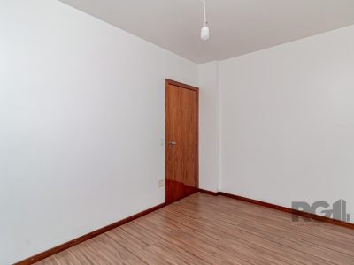 Apartamento à venda com 68m², 2 quartos, 1 vaga no bairro Passo d'Areia em Porto Alegre - Foto 19