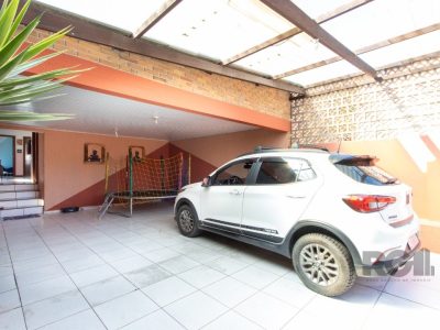 Casa à venda com 389m², 4 quartos, 1 suíte, 3 vagas no bairro Tristeza em Porto Alegre - Foto 45