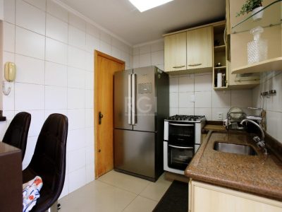 Apartamento à venda com 96m², 3 quartos, 1 suíte, 2 vagas no bairro Mont Serrat em Porto Alegre - Foto 6