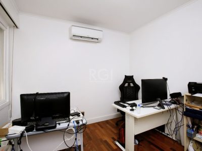 Apartamento à venda com 96m², 3 quartos, 1 suíte, 2 vagas no bairro Mont Serrat em Porto Alegre - Foto 22