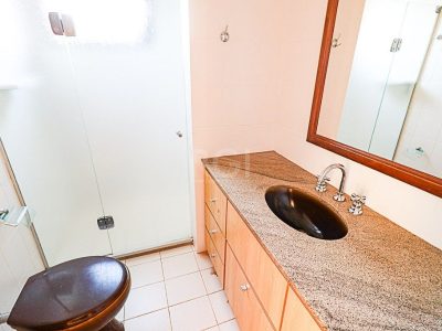 Apartamento à venda com 145m², 3 quartos, 1 suíte, 2 vagas no bairro Petrópolis em Porto Alegre - Foto 20