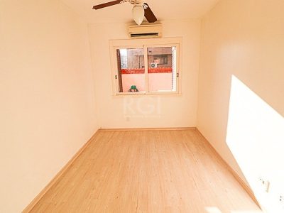 Apartamento à venda com 145m², 3 quartos, 1 suíte, 2 vagas no bairro Petrópolis em Porto Alegre - Foto 21