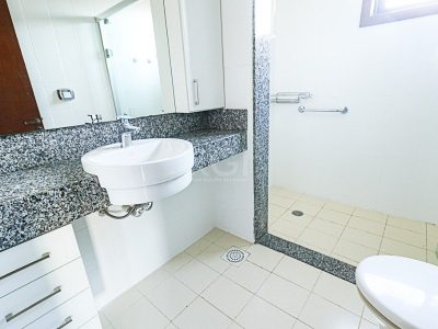 Apartamento à venda com 145m², 3 quartos, 1 suíte, 2 vagas no bairro Petrópolis em Porto Alegre - Foto 28