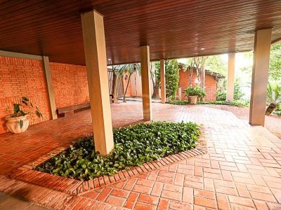 Apartamento à venda com 145m², 3 quartos, 1 suíte, 2 vagas no bairro Petrópolis em Porto Alegre - Foto 4