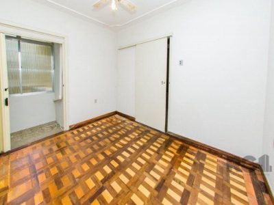 Apartamento à venda com 70m², 2 quartos no bairro Bom Fim em Porto Alegre - Foto 6