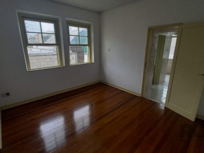 Apartamento à venda com 79m², 3 quartos no bairro Auxiliadora em Porto Alegre - Foto 4