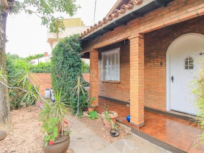 Casa à venda com 280m², 4 quartos, 1 suíte, 3 vagas no bairro Santo Antônio em Porto Alegre - Foto 33