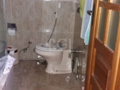 Casa à venda com 142m², 3 quartos, 1 suíte no bairro Partenon em Porto Alegre - Foto 15