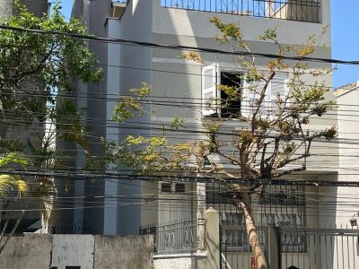 Casa à venda com 337m², 2 quartos, 2 suítes, 2 vagas no bairro Centro Histórico em Porto Alegre - Foto 41