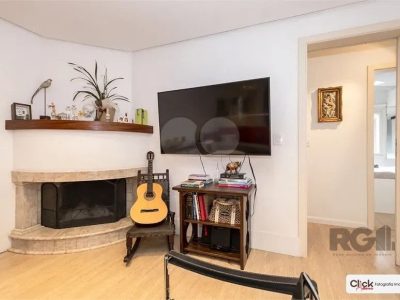 Apartamento à venda com 115m², 3 quartos, 1 suíte, 2 vagas no bairro Auxiliadora em Porto Alegre - Foto 11