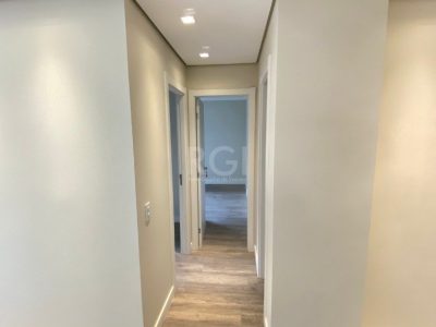 Apartamento à venda com 61m², 2 quartos, 1 suíte, 1 vaga no bairro Jardim Lindóia em Porto Alegre - Foto 8