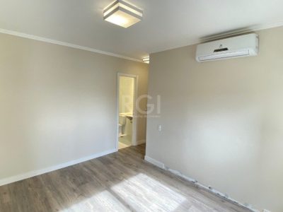 Apartamento à venda com 61m², 2 quartos, 1 suíte, 1 vaga no bairro Jardim Lindóia em Porto Alegre - Foto 10