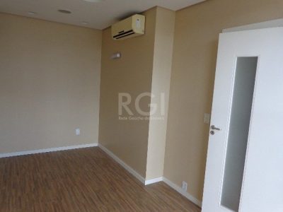 Conjunto/Sala à venda com 30m², 1 vaga no bairro Jardim Lindóia em Porto Alegre - Foto 12