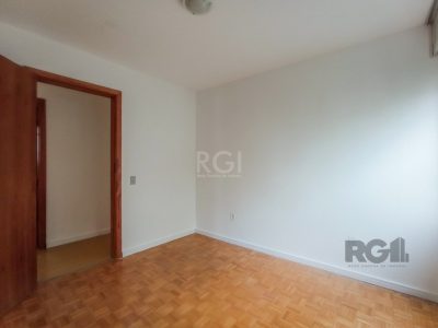 Apartamento à venda com 109m², 3 quartos, 1 suíte no bairro Independência em Porto Alegre - Foto 7