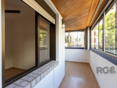 Apartamento à venda com 92m², 3 quartos, 1 suíte, 1 vaga no bairro Petrópolis em Porto Alegre - Foto 38