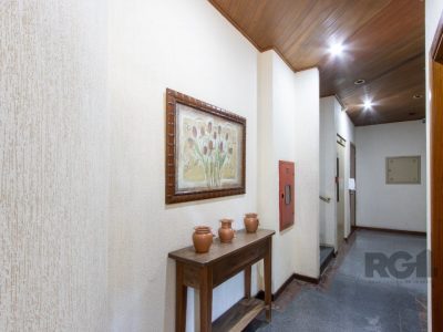 Apartamento à venda com 92m², 3 quartos, 1 suíte, 1 vaga no bairro Petrópolis em Porto Alegre - Foto 7