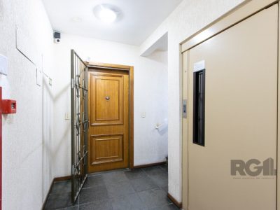 Apartamento à venda com 92m², 3 quartos, 1 suíte, 1 vaga no bairro Petrópolis em Porto Alegre - Foto 9