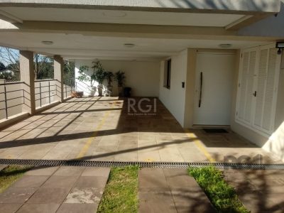 Apartamento à venda com 113m², 3 quartos, 1 suíte, 1 vaga no bairro Tristeza em Porto Alegre - Foto 2