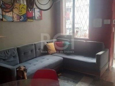 Casa à venda com 60m², 2 quartos, 1 vaga no bairro Medianeira em Porto Alegre - Foto 4