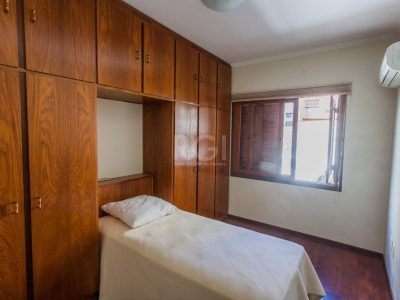 Apartamento à venda com 165m², 3 quartos, 1 suíte, 2 vagas no bairro Auxiliadora em Porto Alegre - Foto 6