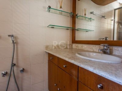 Apartamento à venda com 165m², 3 quartos, 1 suíte, 2 vagas no bairro Auxiliadora em Porto Alegre - Foto 12