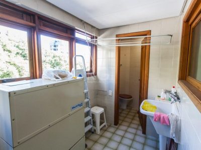 Apartamento à venda com 165m², 3 quartos, 1 suíte, 2 vagas no bairro Auxiliadora em Porto Alegre - Foto 17