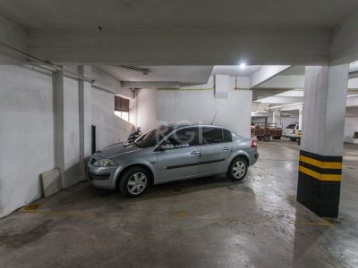 Apartamento à venda com 165m², 3 quartos, 1 suíte, 2 vagas no bairro Auxiliadora em Porto Alegre - Foto 23