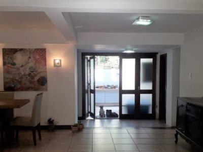 Casa Condominio à venda com 220m², 5 quartos, 2 suítes, 2 vagas no bairro Ipanema em Porto Alegre - Foto 13