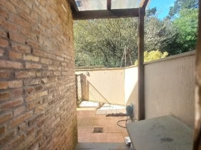 Casa à venda com 171m², 3 quartos, 1 suíte, 3 vagas no bairro Ipanema em Porto Alegre - Foto 12