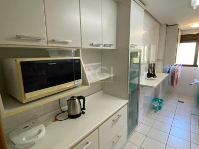 Apartamento à venda com 75m², 2 quartos, 1 suíte, 2 vagas no bairro Petrópolis em Porto Alegre - Foto 12