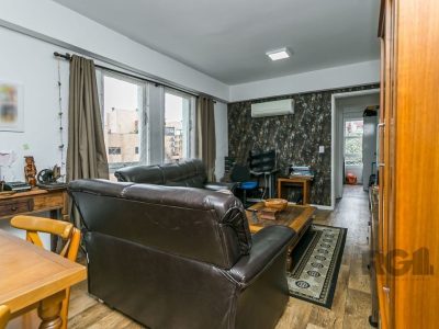 Apartamento à venda com 64m², 2 quartos, 1 vaga no bairro Petrópolis em Porto Alegre - Foto 2