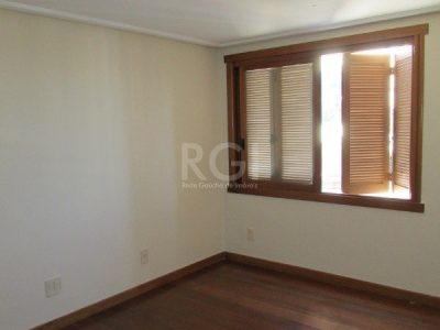 Apartamento à venda com 184m², 4 quartos, 1 suíte, 2 vagas no bairro Santa Tereza em Porto Alegre - Foto 8