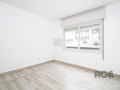 Apartamento à venda com 77m², 2 quartos, 1 vaga no bairro Santa Cecília em Porto Alegre - Foto 5