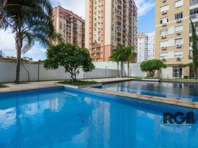 Apartamento à venda com 62m², 2 quartos, 1 suíte, 1 vaga no bairro Vila Ipiranga em Porto Alegre - Foto 10