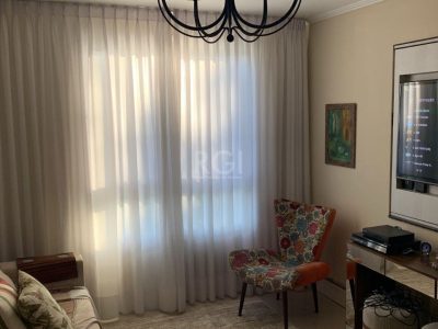 Casa à venda com 150m², 2 quartos, 2 suítes, 4 vagas no bairro Ipanema em Porto Alegre - Foto 3